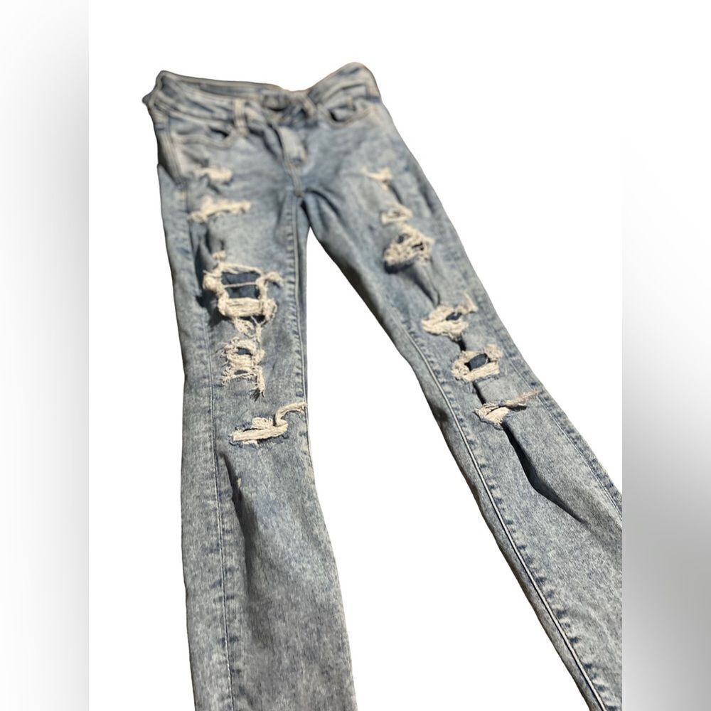 American Eagle next level stretch size 2 shirt awesome jeans in great shape